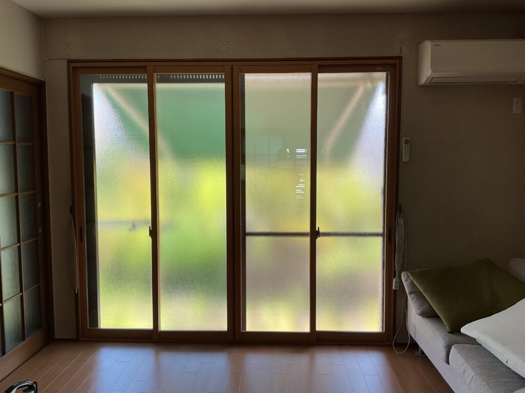 内窓設置で快適な生活を!傷んできた箇所もメンテナンス!