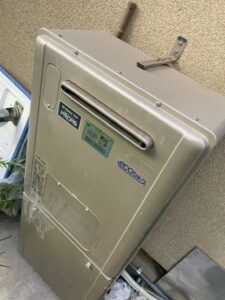 交換前のエコジョーズ（給湯器）