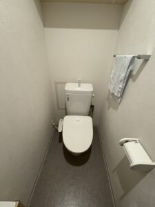 交換前のトイレ