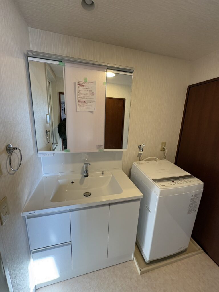 洗面ボウルからの水漏れ…火災保険を使ってきれいに！