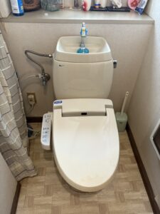 トイレリフォーム前