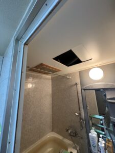 交換前の浴室換気扇