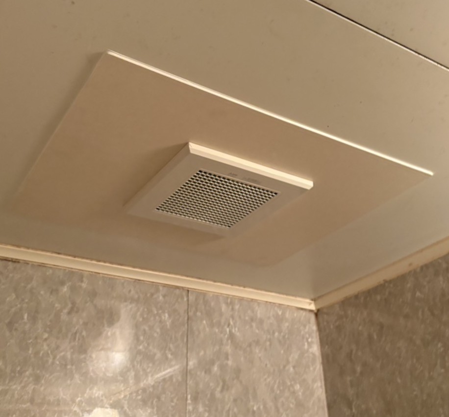こんなに静かなの！？」八尾市T様邸の浴室換気扇取替リフォーム