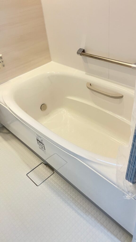 “新築から27年、外装も浴室もまとめて一新！” LIXIL リデア＋内窓ウチリモで実現した430万円の複合リフォーム ── O様邸／大阪府寝屋川市